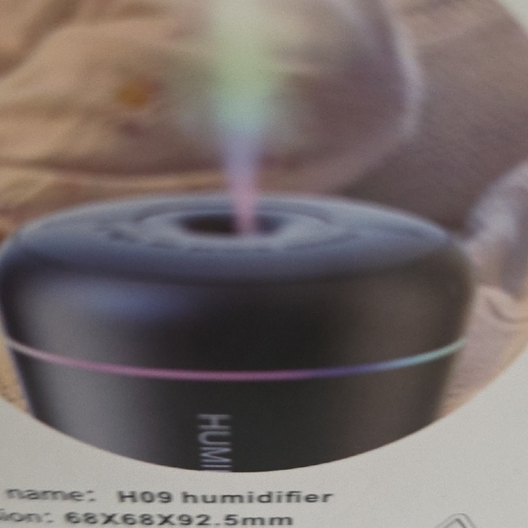 USB Desk Humidifier - Picture 3 of 4